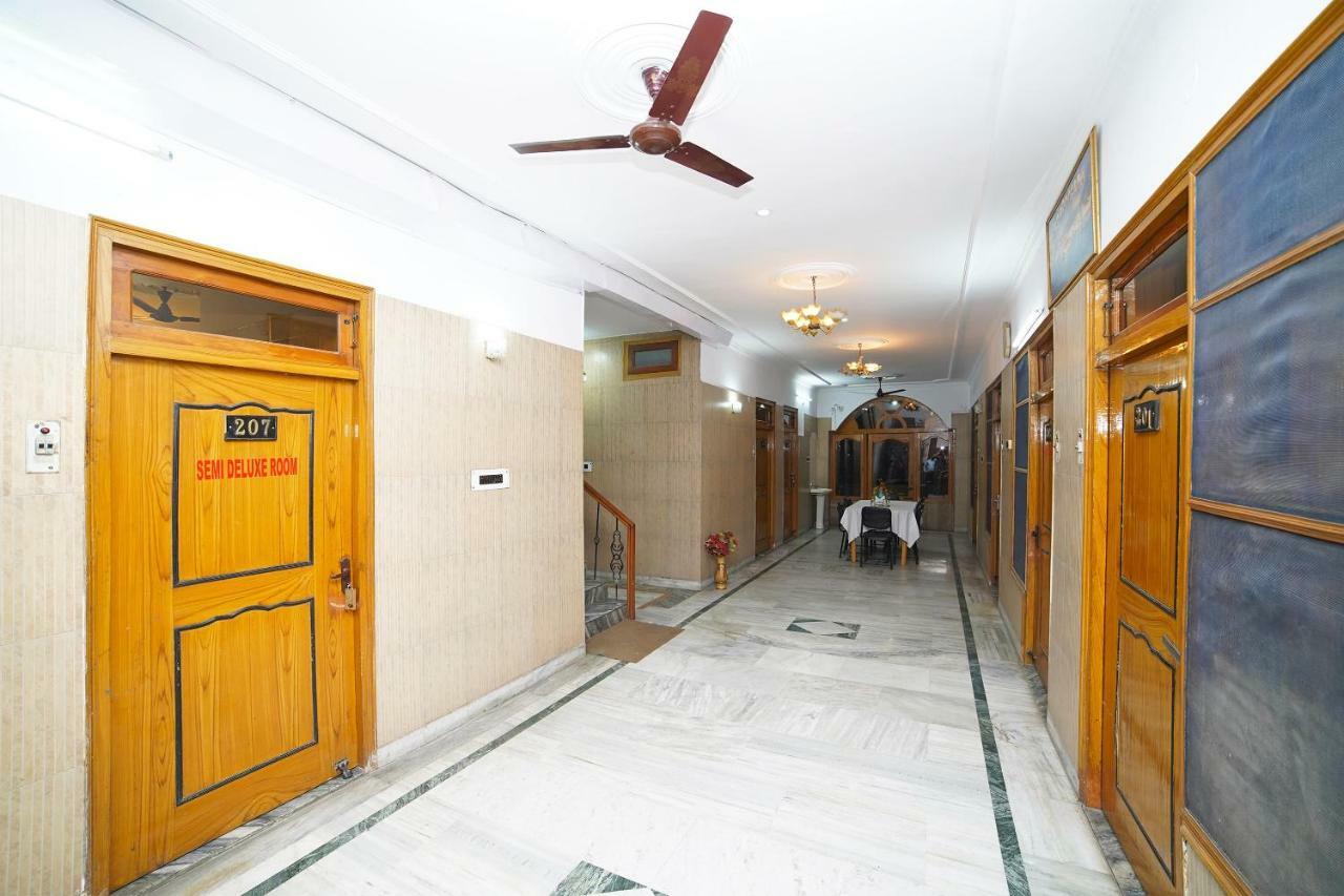Oyo 39543 Hotel Kk Pantnagar Exterior photo