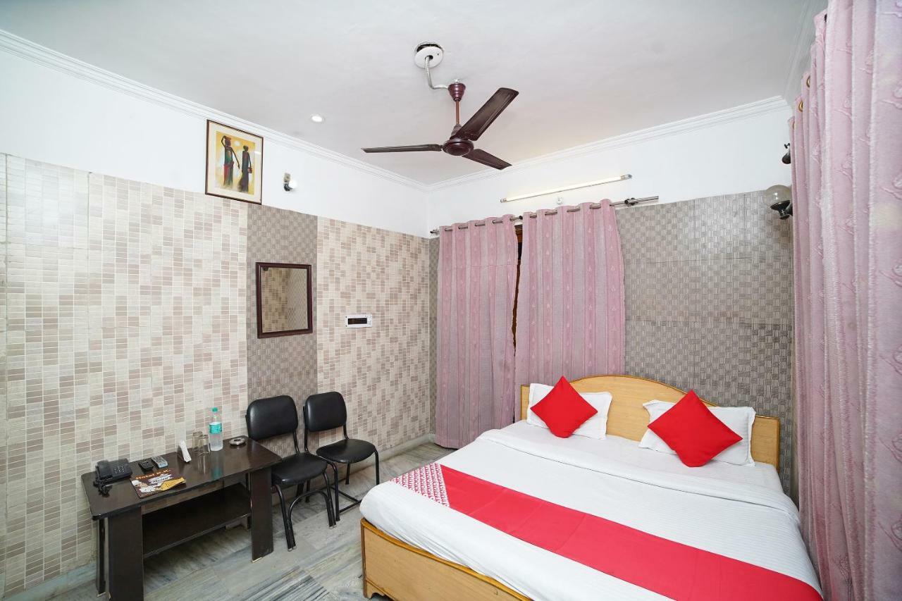Oyo 39543 Hotel Kk Pantnagar Exterior photo