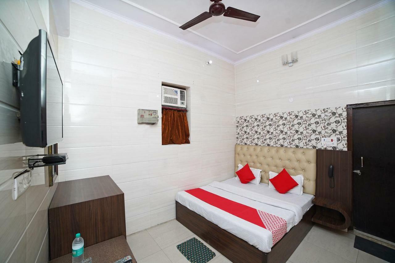 Oyo 39543 Hotel Kk Pantnagar Exterior photo